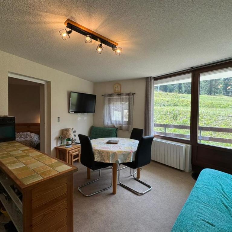 Appartement 6 personnes Résidence Le Diamant - Skis aux pieds à Risoul - Appartement - 2
