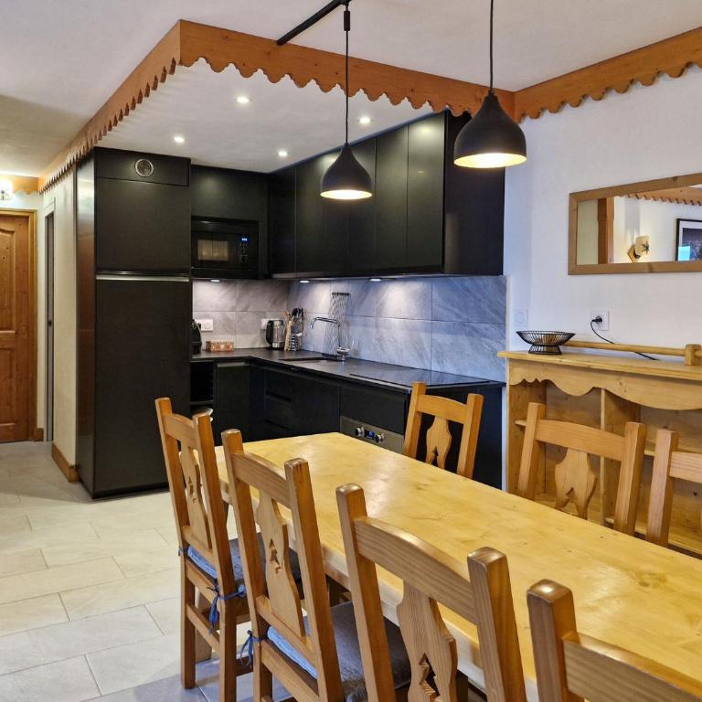 Résidence Roselend - Grand 4 pièces offrant de belles surfaces situé dans une résidence au village du chantel ,proche des pistes et avec piscine MAE-8204 - Appartement - 7