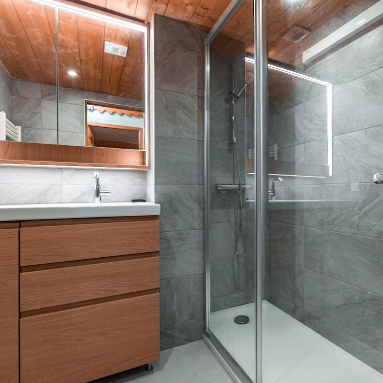 Résidence Roselend - Grand 4 pièces offrant de belles surfaces situé dans une résidence au village du chantel ,proche des pistes et avec piscine MAE-8204 - Appartement - 9