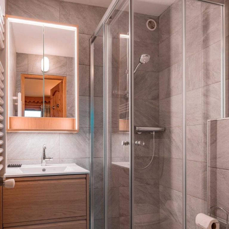 Résidence Roselend - Grand 4 pièces offrant de belles surfaces situé dans une résidence au village du chantel ,proche des pistes et avec piscine MAE-8204 - Appartement - 15