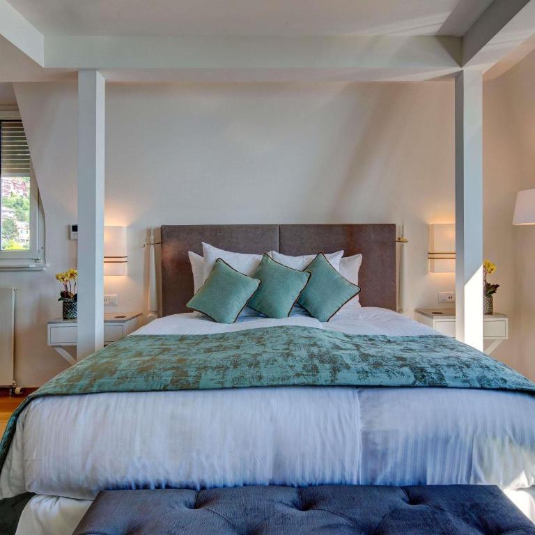 Fairmont Le Montreux Palace - Penthouse Suite - 3