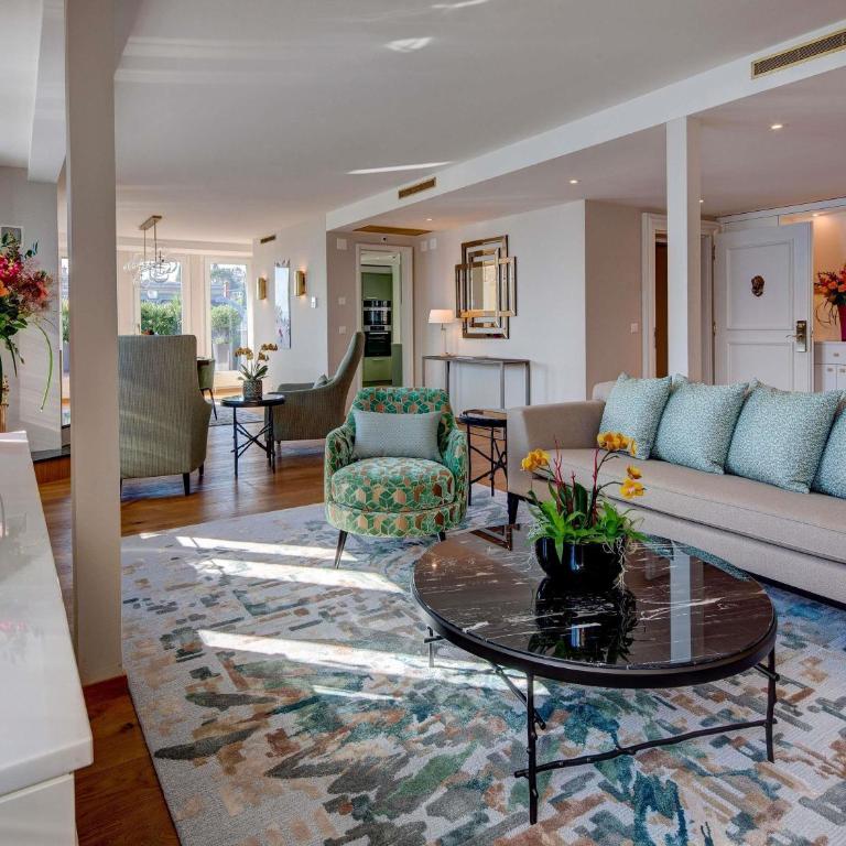 Fairmont Le Montreux Palace - Penthouse Suite - 9