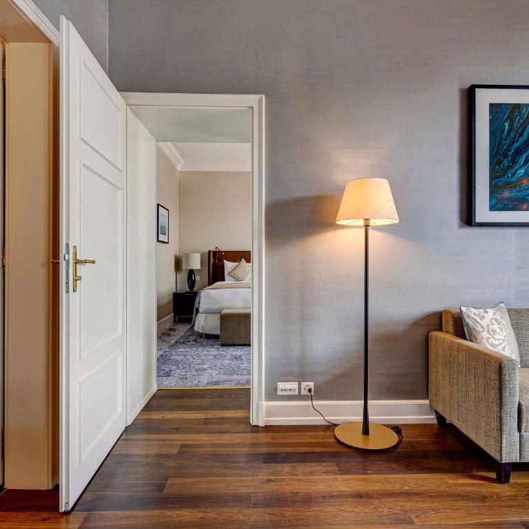Fairmont Le Montreux Palace - Präsidentensuite mit Seeblick - 5