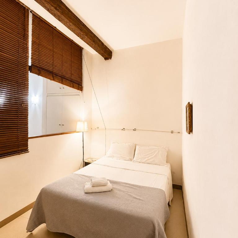 Charming Flat with Duomo View - One-Bedroom Apartment - 5