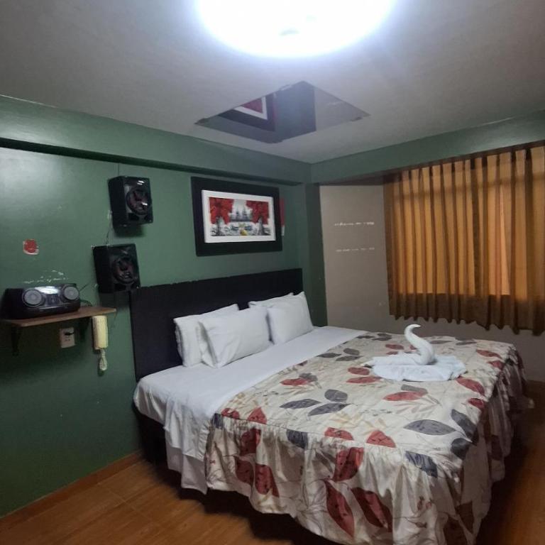 Hs CALIFORNIA - Triple Room with Bath - 1