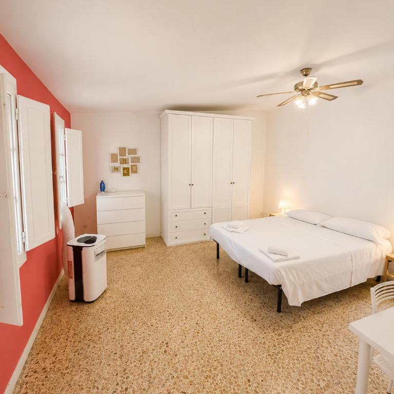 Centro Storico - Two-Bedroom Apartment - 1