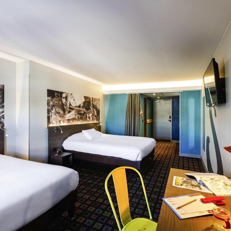 Greet Hotel Lyon Confluence - Chambre Familiale « Pop » pour 4 personnes - 2