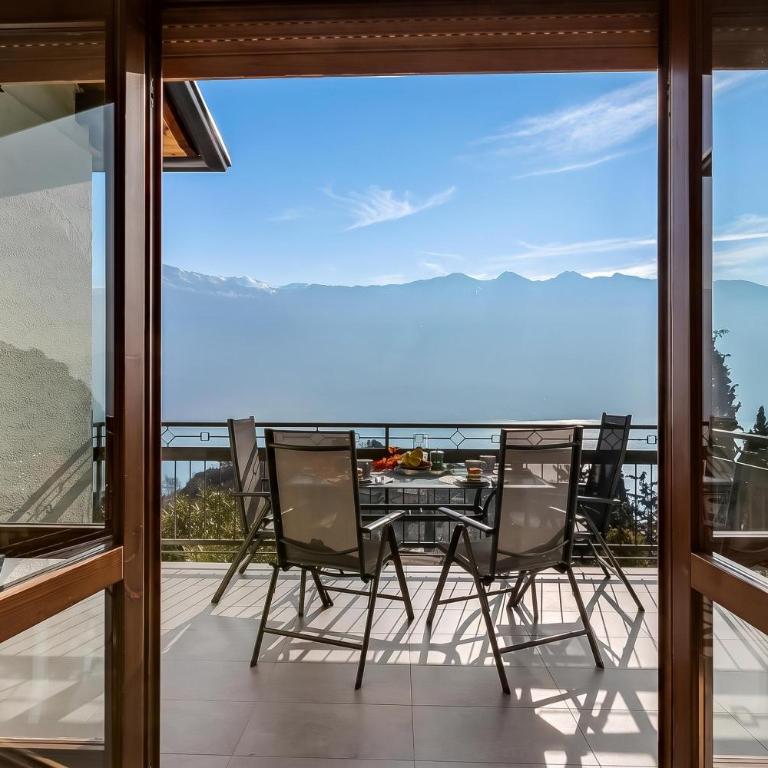 Casa dei Nonni Apartments - Two Bedroom Apartment with Lake View and Shared Pool 1 - 16