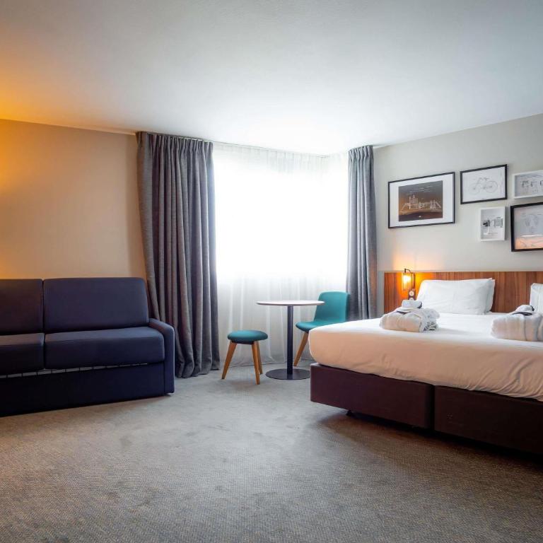 Mercure Paris Montparnasse Pasteur - Suite Junior avec 1 Lit King-Size et Canapé-Lit pour 2 Personnes - Vue sur Tour Eiffel - 12