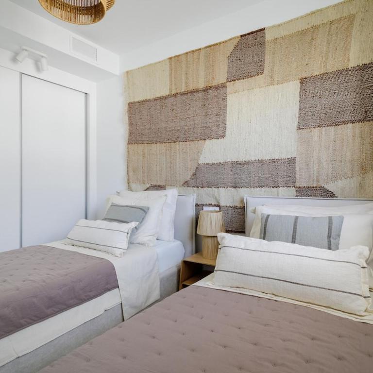 Infinity Pool, 15 Min Airport, Garage, AC - Apartamento de 2 dormitorios con vistas - 16
