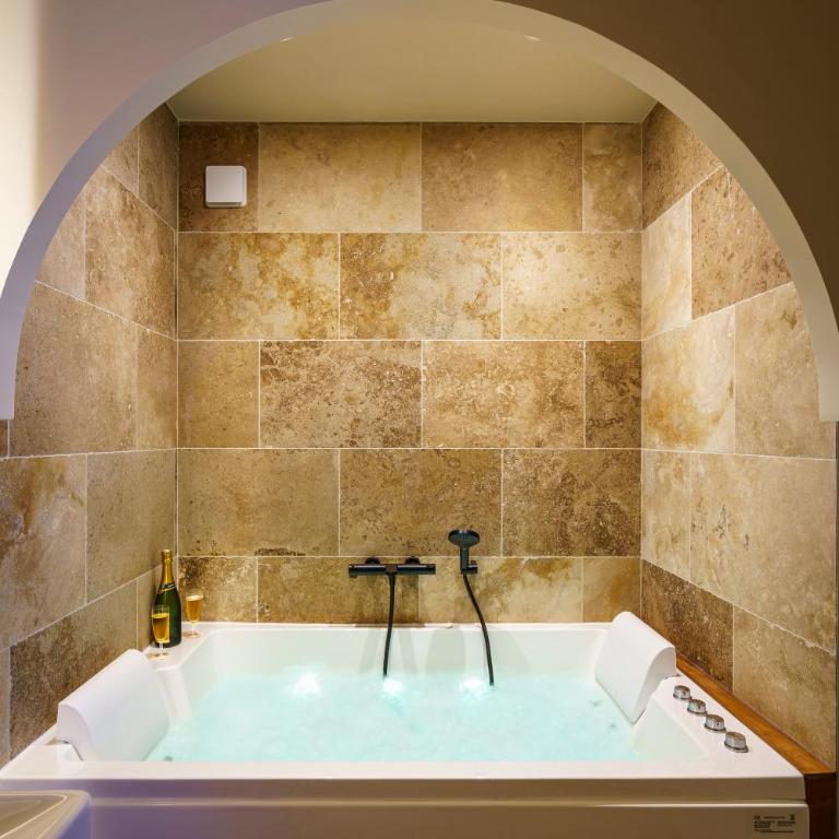Appart lArchipel avec Balnéo, Hypercentre, Plage et Ville Close à pied - Appartement 1 Chambre - 24