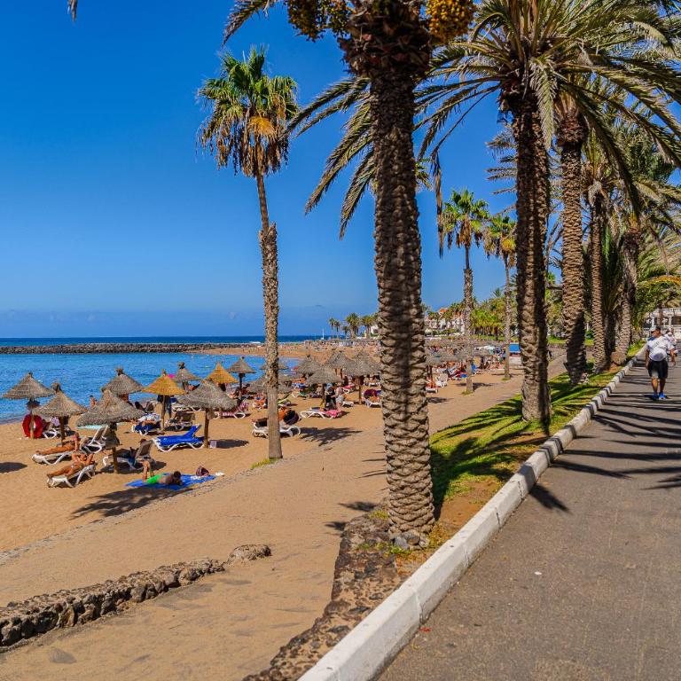 Azahara Playa Suites - Apartment mit 2 Schlafzimmern und Poolblick - 34
