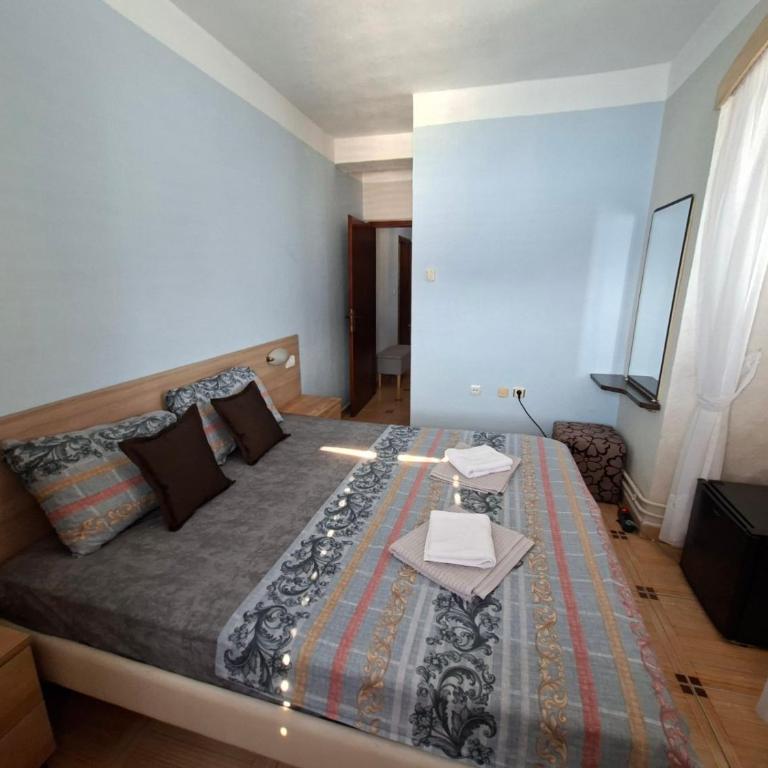 Garni hotel Pana-Eustahije 253 - Standardna Trokrevetna Soba sa Pogledom na More - 12