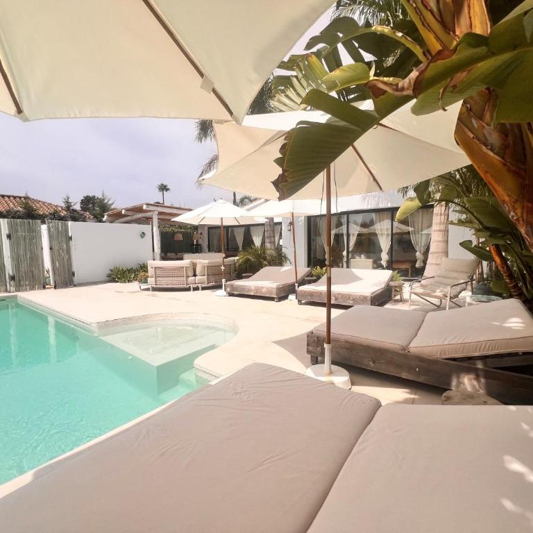 Casa Duende, Estepona, Private beach house with heated pool - Villa frente a la playa - 3