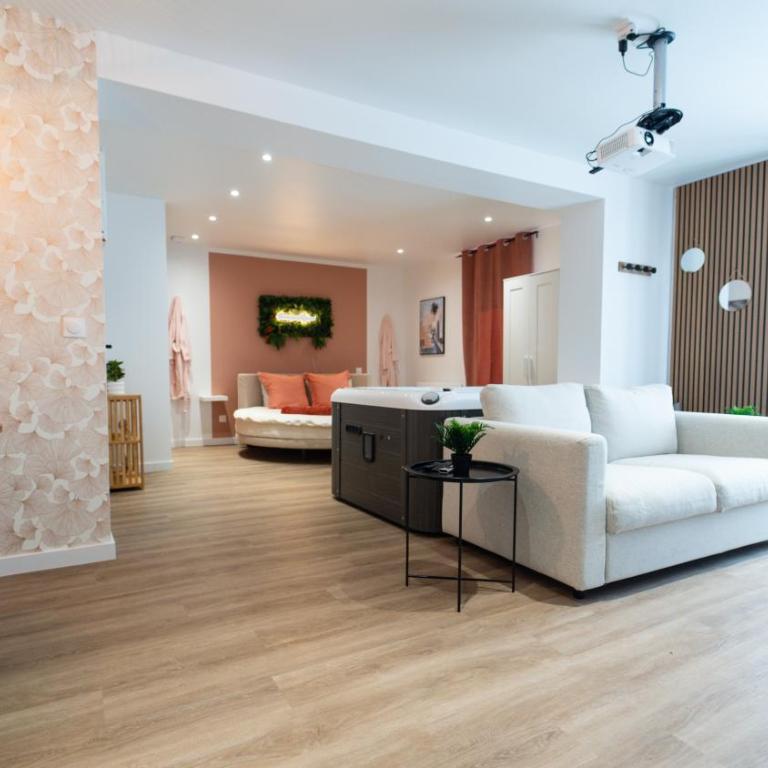 Suite with Jacuzzi, Sauna & Round King Bed Amiens - Appartement 1 Chambre - 18