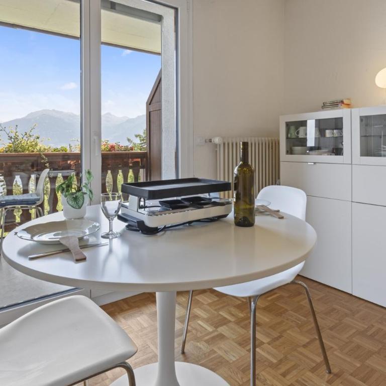 Charmant studio avec superbe vue et balcon - Studio - 11