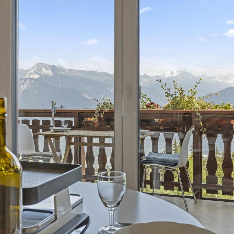 Charmant studio avec superbe vue et balcon - Studio - 12