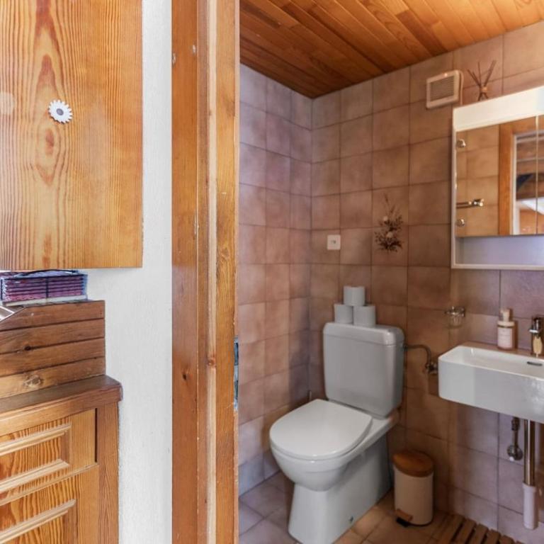 Chalet rustique avec parking privé et terrasse - Apartment mit 3 Schlafzimmern - 10