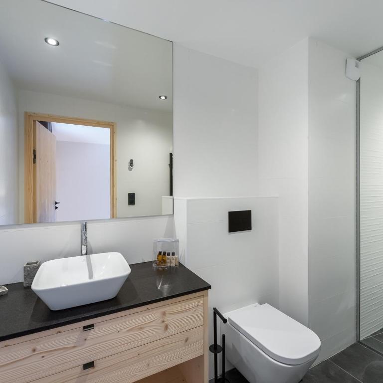 Appartement 5 flocons, au pied des pistes, 8 personnes - Appartement 4 Chambres - 16