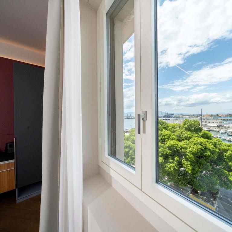 Palazzo Tirso MGallery Cagliari - Deluxe Zimmer mit Queensize-Bett mit Blick auf die Bucht - 2