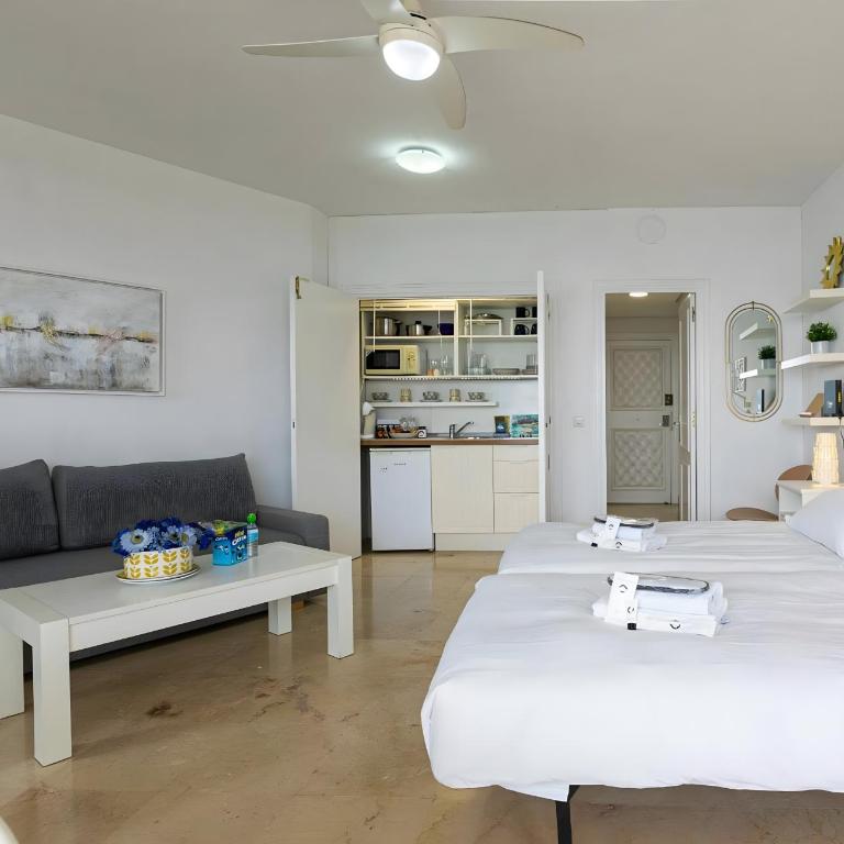 Apartament Castillo Santa Clara - Superior One-Bedroom Apartment with Balcony - 9