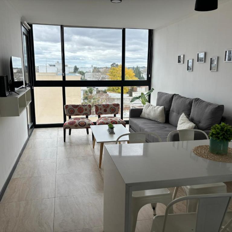 Greenwich Tandil - Apartamento de 1 Dormitorio con balcón y vistas a la ciudad - 2