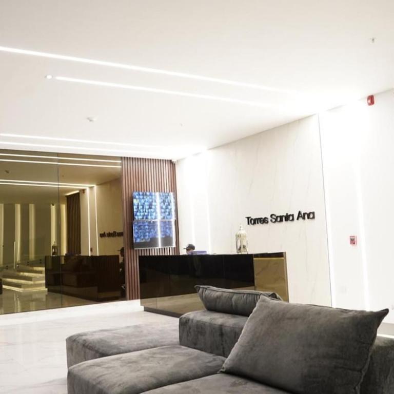Modern apartment with a great city view - Three-Bedroom Apartment - 10