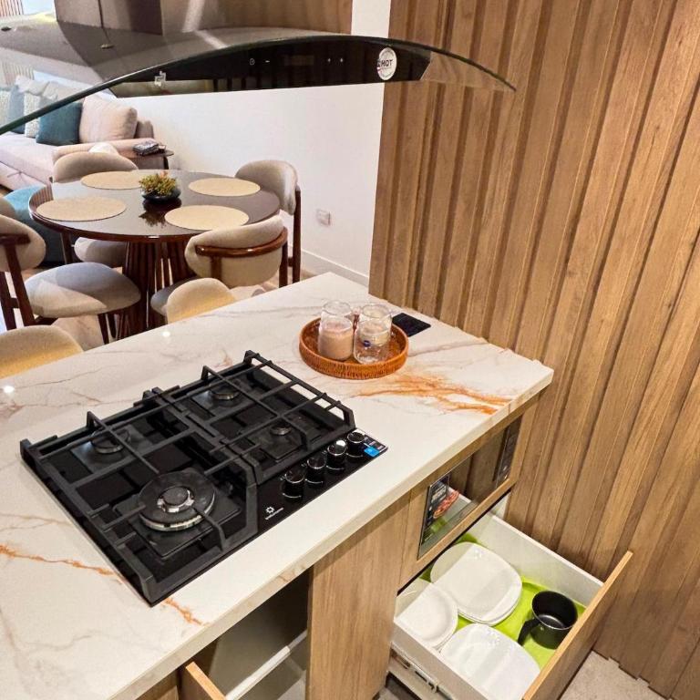 Modern apartment with a great city view - Three-Bedroom Apartment - 18