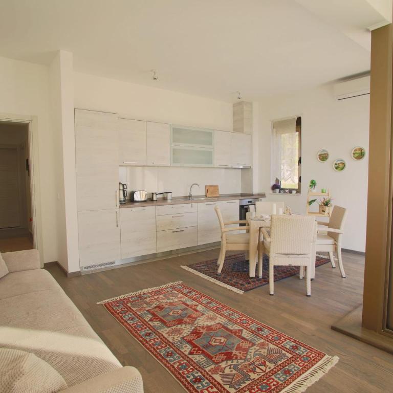 Sun Salutation in Tivat 2 Bedroom with a Great Sea View - Apartment - 3