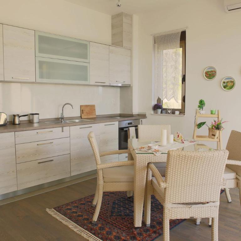Sun Salutation in Tivat 2 Bedroom with a Great Sea View - Apartment - 5