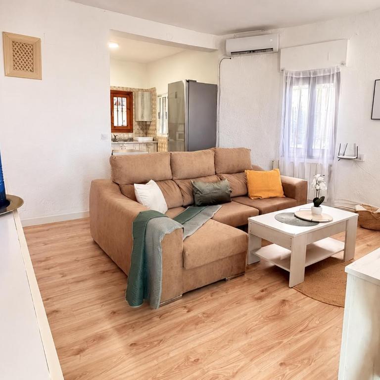 Villa Margarita Dénia con vistas al mar, piscina privada y jacuzzi - Casa - 11