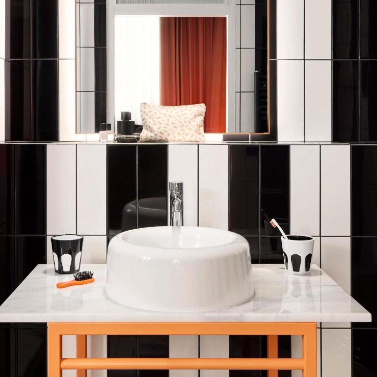 Mama Shelter Rennes - Chambre Double Moyenne Mama - 4