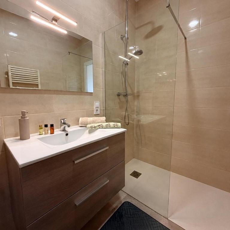 Villa Margarita Dénia con vistas al mar, piscina privada y jacuzzi - Casa - 19