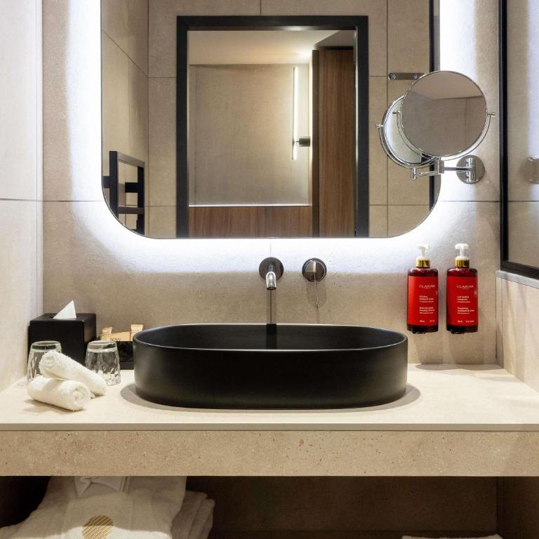 Pullman Lyon - Chambre King de Luxe avec Terrasse - 3