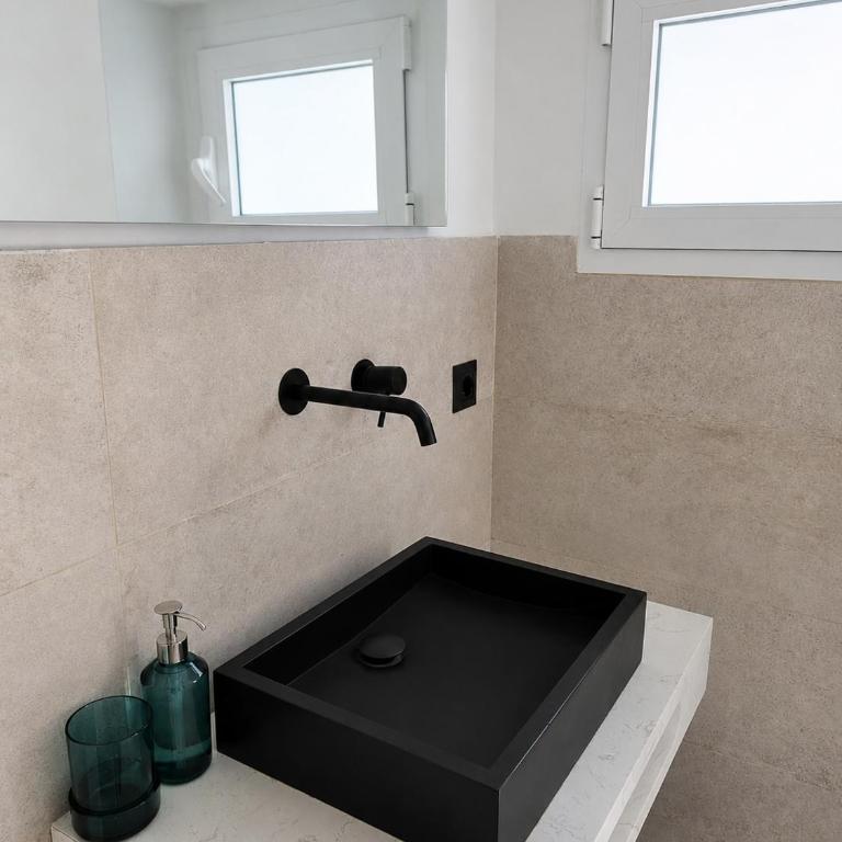 Villa Harmonie Luxury Retreat with Pool - Villa - 8