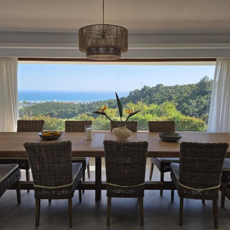 Villa Harmonie Luxury Retreat with Pool - Villa - 11