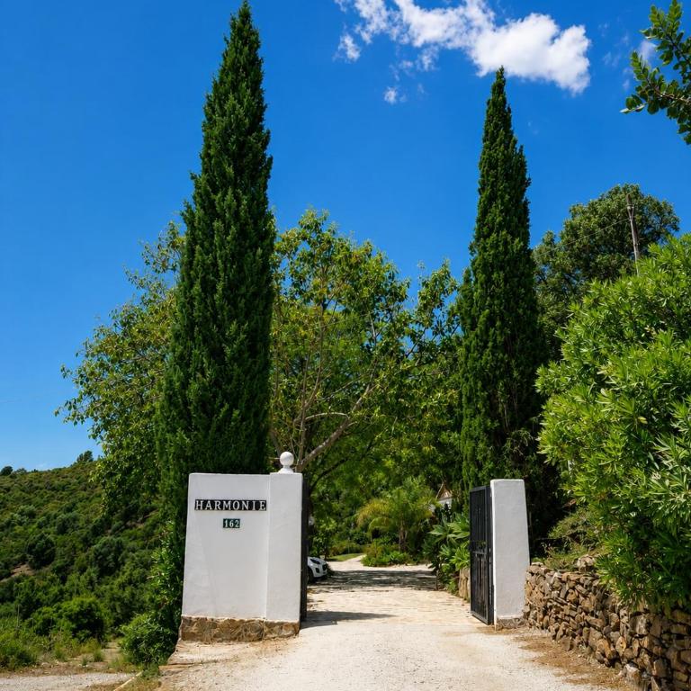 Villa Harmonie Luxury Retreat with Pool - Villa - 23