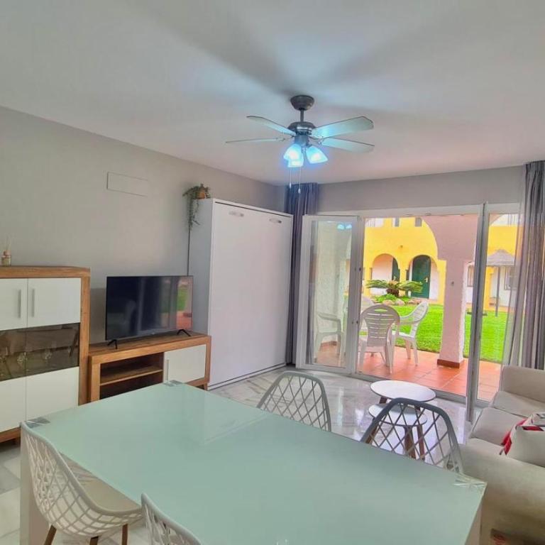 Sunstay Rio Marina Superior - Apartamento de 1 dormitorio con vistas al jardín - 4
