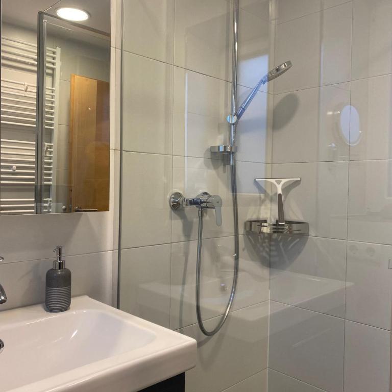 Drei-Gipfel-Blick - Apartment mit 2 Schlafzimmern und Bergblick - 13