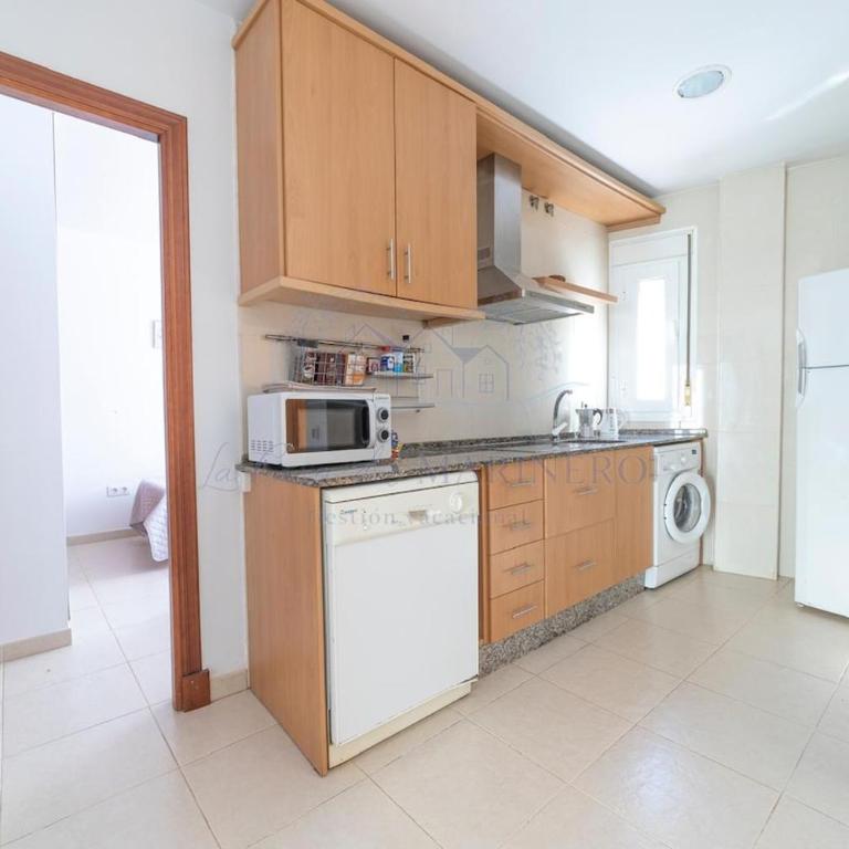 One minute from the beach, in the heart of the historic center - Apartment mit 2 Schlafzimmern - 18