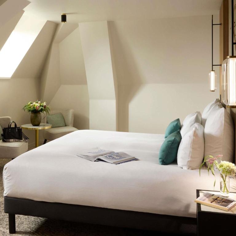 Domaine du Liziec Vannes - MGallery Collection - Chambre Lit King-Size Supérieure Château - 5