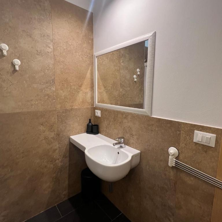 4 Venice rooms Hotel,Piazza Ferretto, M9 Museum, Duomo,Teatro Toniolo, Airport, Wi Fi, Central City, Family, Group Friends - Appartamento con 1 Camera da Letto - 8