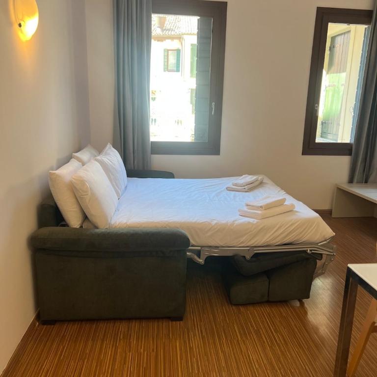 4 Venice rooms Hotel,Piazza Ferretto, M9 Museum, Duomo,Teatro Toniolo, Airport, Wi Fi, Central City, Family, Group Friends - Appartamento con 1 Camera da Letto - 9