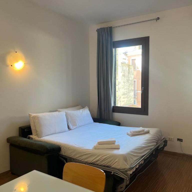 4 Venice rooms Hotel,Piazza Ferretto, M9 Museum, Duomo,Teatro Toniolo, Airport, Wi Fi, Central City, Family, Group Friends - Appartamento con 1 Camera da Letto - 21