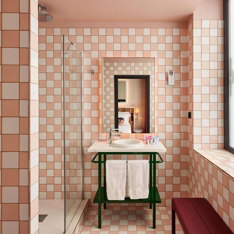 Mama Shelter Nice - Chambre Medium Mama Twin - 5