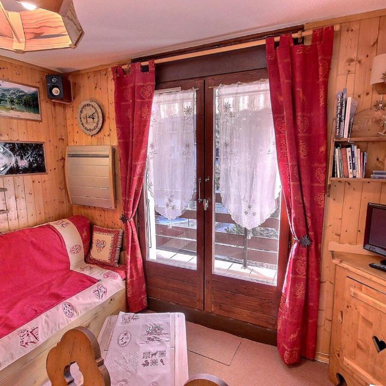 Studio proche funiculaire - 4 pers. - FR-1-411-1049 - Appartement - 1