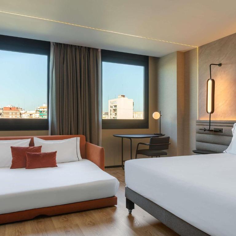 Novotel Valencia Lavant - Camera Executive con Divano-Letto - 4