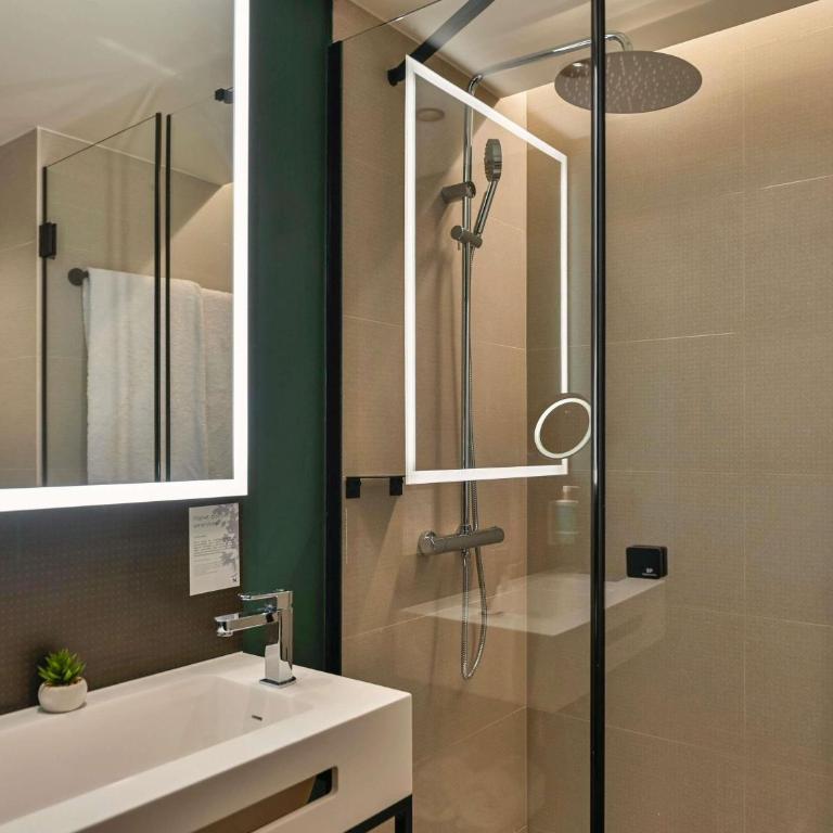 Novotel Valencia Lavant - Camera Executive - 6