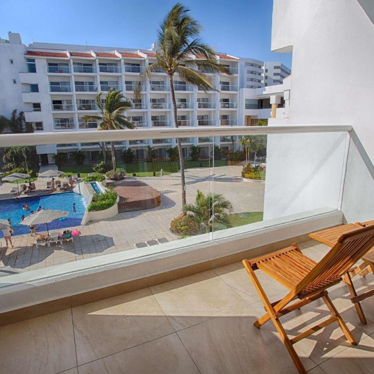 Marival Emotions Resort & Suites Riviera Nayarit by Mercure - Resort Grand King Room with Sofa Bed and Balcony or Terrace - 6