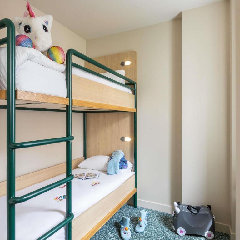 Ibis Styles Strasbourg Centre République - Chambre Lit Queen-Size Confort avec Lit Superposé - 3